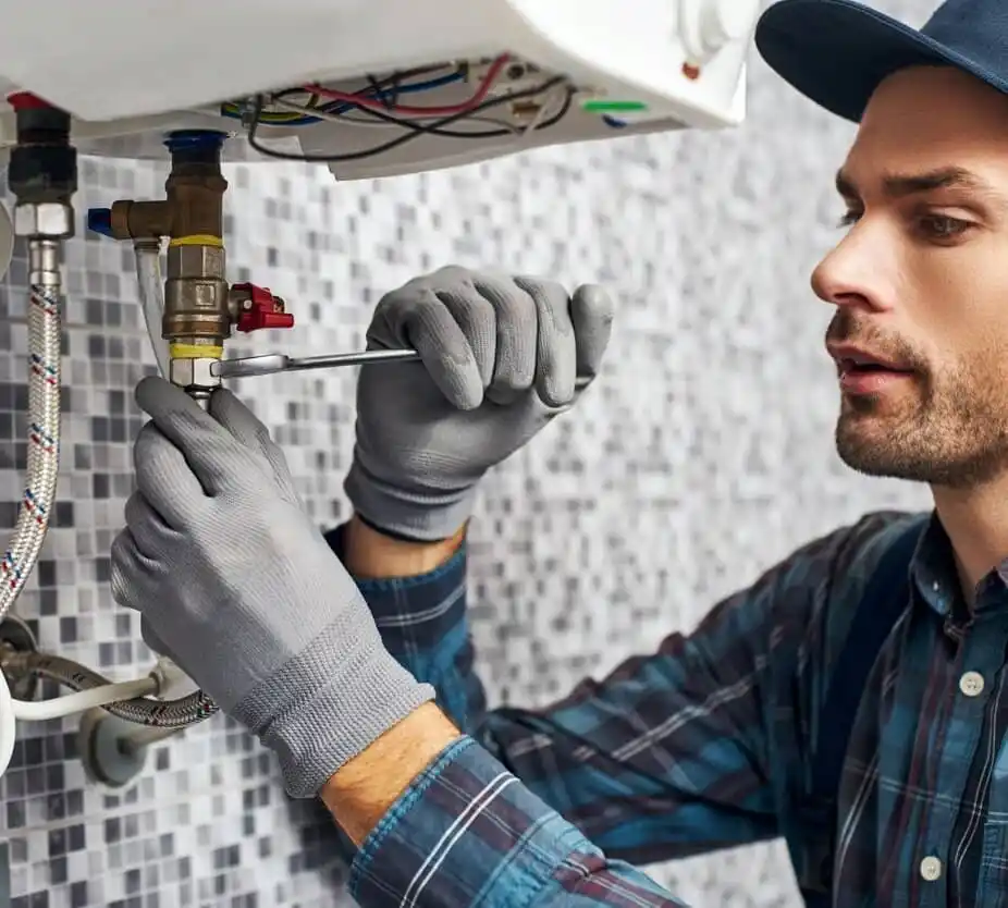 Plomero de emergencia para resolver urgencias en el hogar