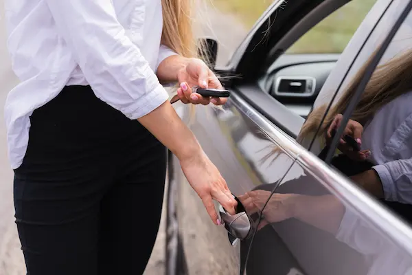 Asistencia de cerrajería automotriz cerca de mí
