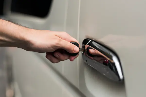 Cerrajero de auto con atención rápida cuando más lo necesitas