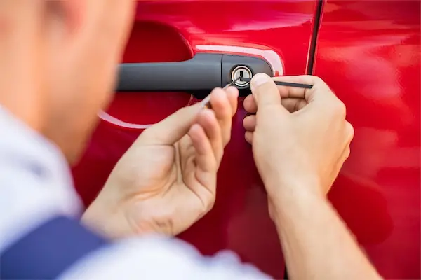 Cerrajero de autos a domicilio - Soluciones rápidas y eficaces